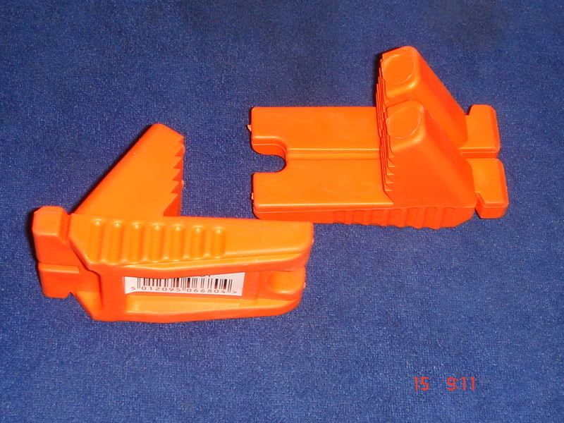4 x Pairs of Spear & Jackson Bricklayer's Line Block Rubber Shaped Brick Orange
