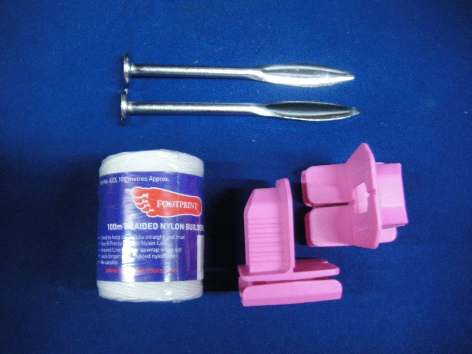 Footprint Pair of Pins 100m Line Pair of PINK Blocks Bricklayers Kit Brick Work