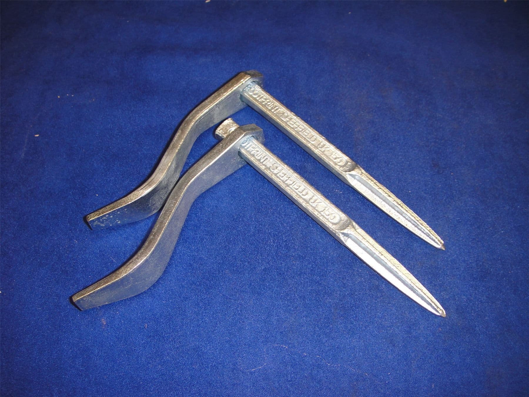 Footprint PAIR of 5'' Dutch Pins with Chrome Finish