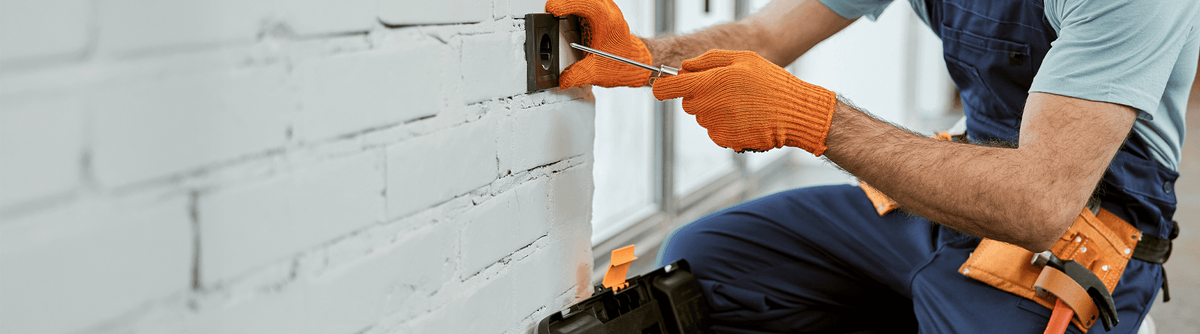 Williams Tools - Quality Builders Plasters Carpet Fitters Carbon Brush