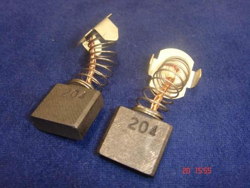 Makita Carbon Brushes 9049S