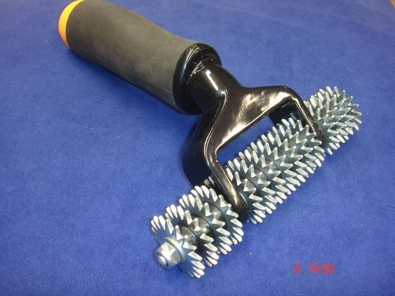 Spiked Carpet Heat Seam Roller Straight Axle Star Wheel Rubber Handle Grip